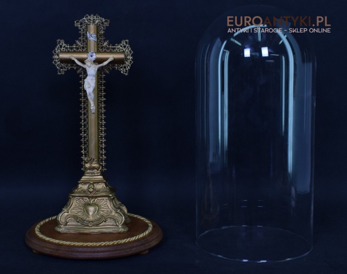 chrystus pod szklanym cylindrem chrystus pod szklanym cylindrem